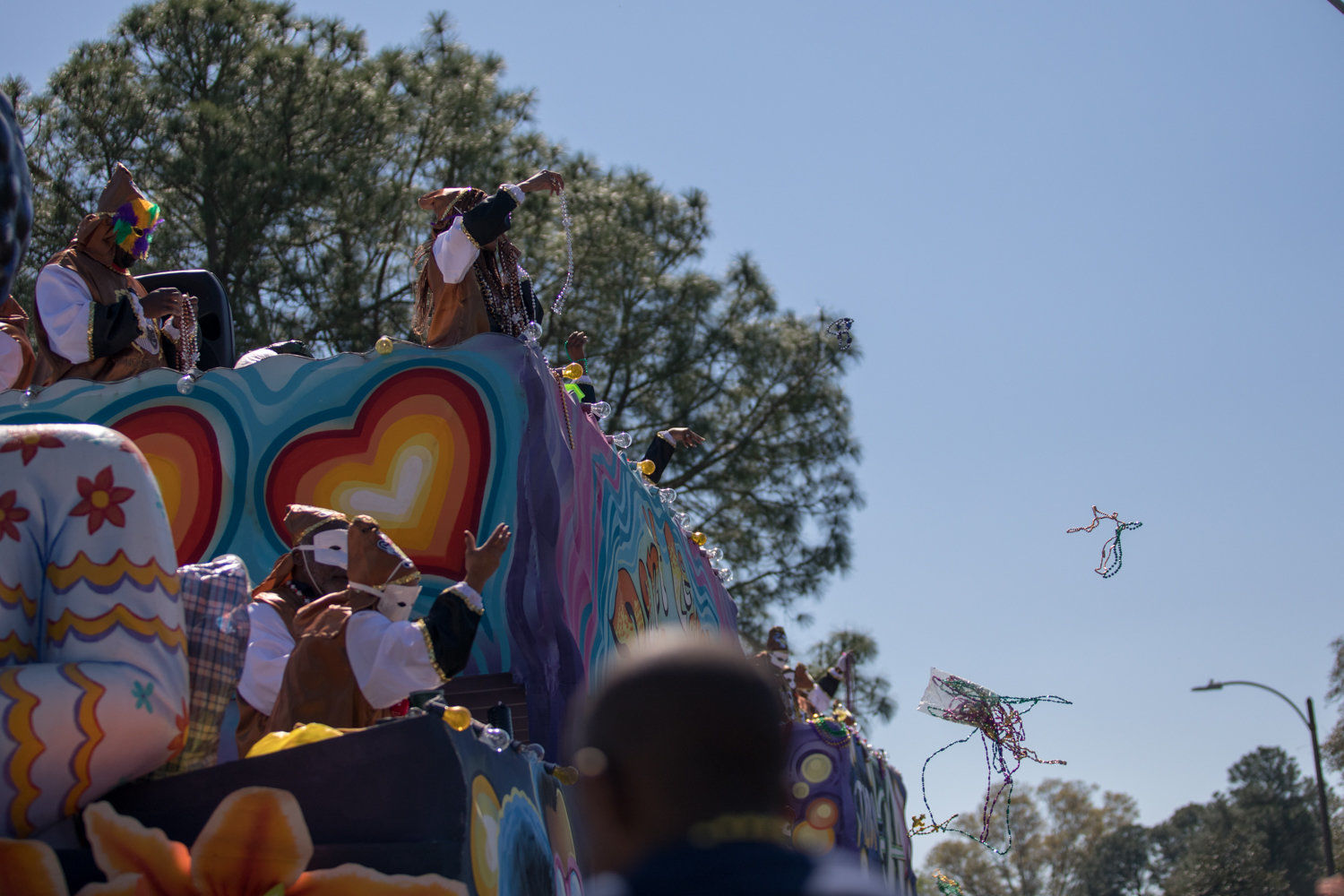 Krewe of NOMTOC 2017 rolls in Algiers: See Mardi Gras parade photos